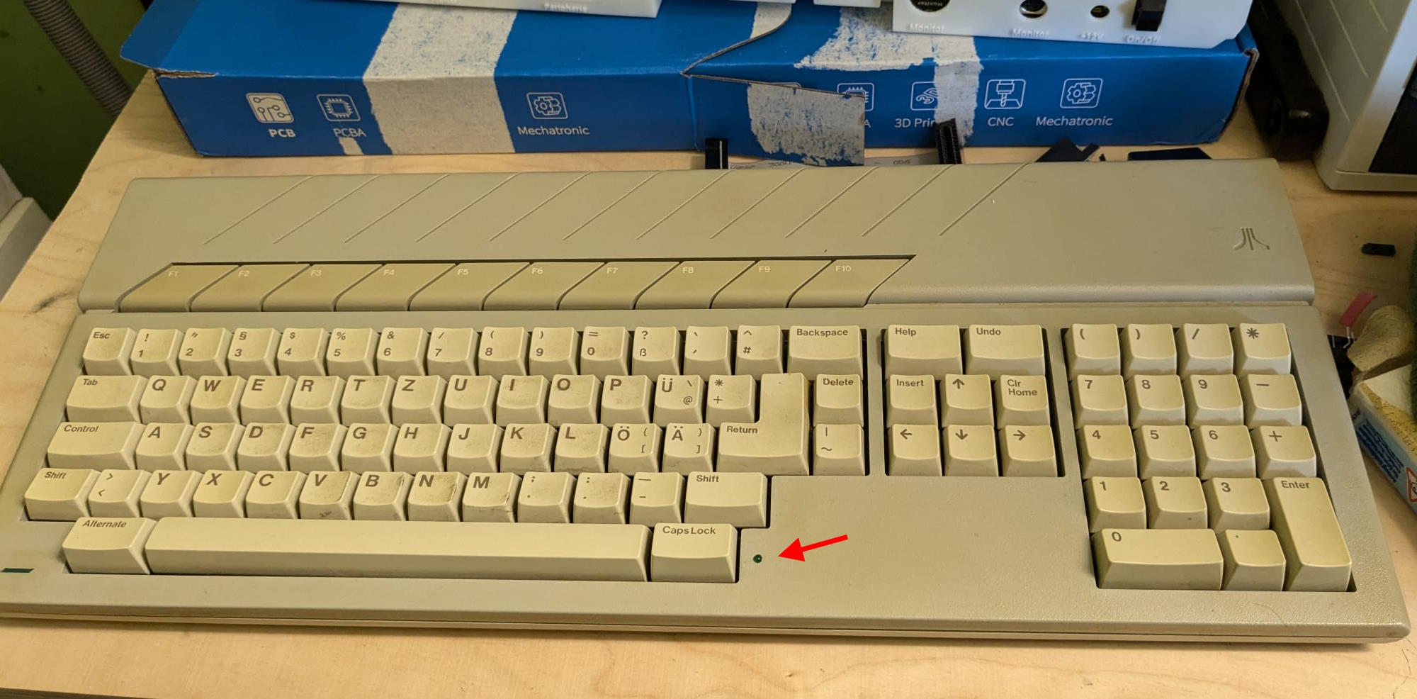 MEGA_ST_KEYBOARD.jpg