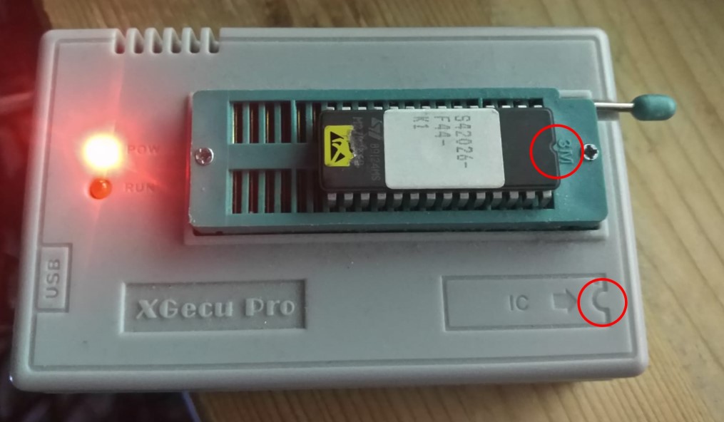 XGECU Pin (1015 x 592).jpg