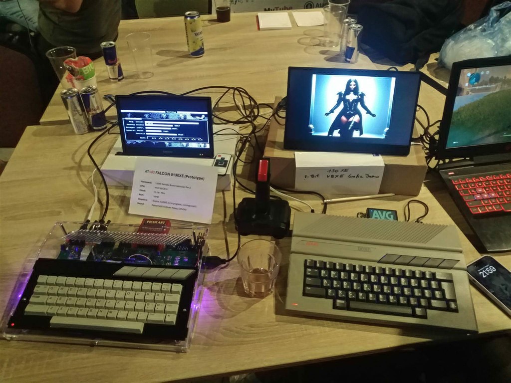 ATARI Falcon 0130XE (1024 x 768).jpg