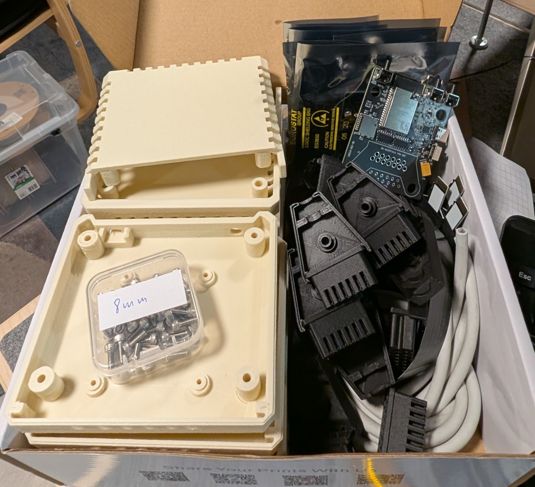 1002 kits.jpg