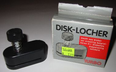 Diskettenlocher_Kunststoff.jpg