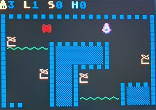 XL XE Chased 02 (320 x 226).jpg