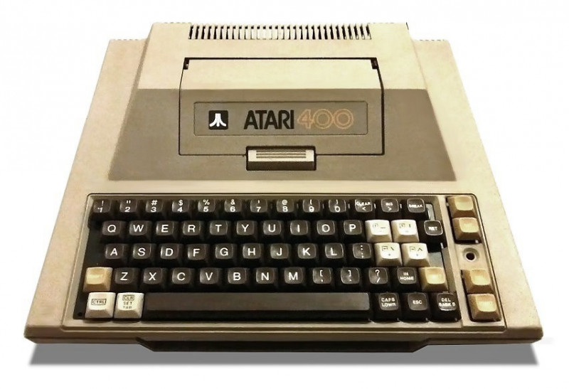 Atari_400_Keyboard_Upgrade.jpg (95.63 KiB) 40988 mal betrachtet von Wikipedia
