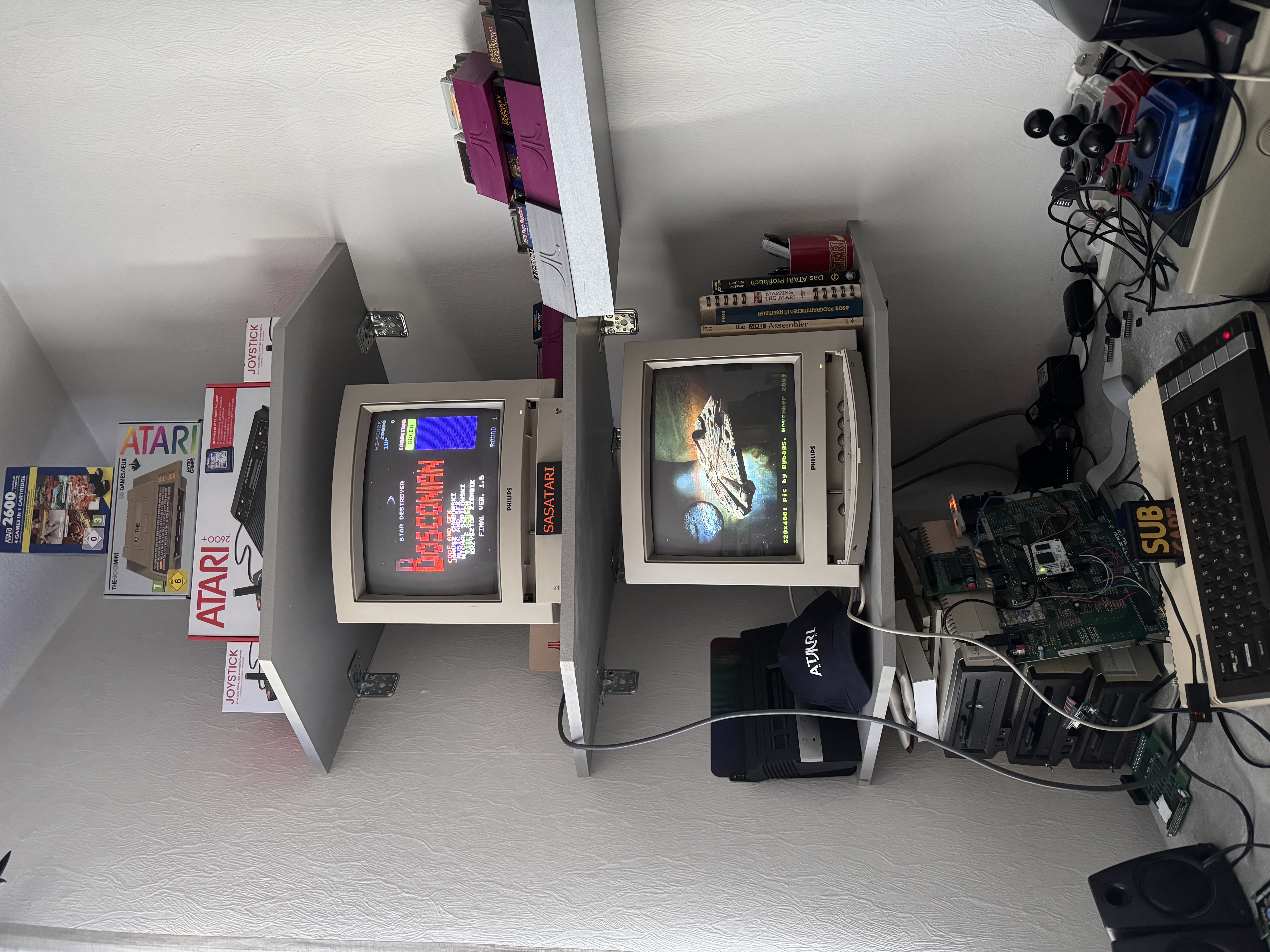 Oben 800XL "normal", unten 130XE VBXE