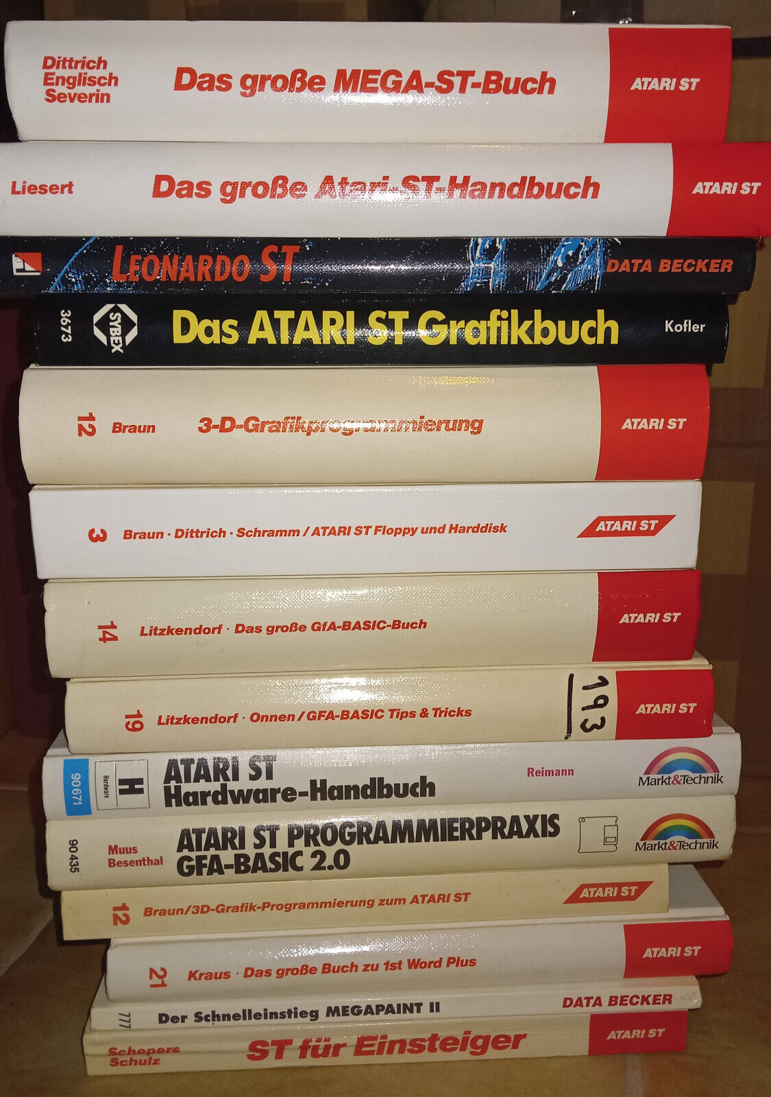 14 ST Bücher.jpg