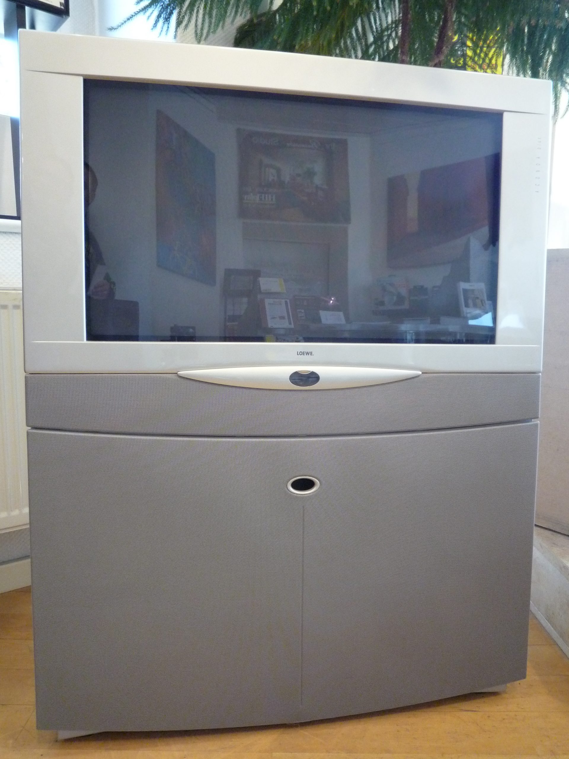 HIFIplay-Ihr-HiFi-und-High-End-Spezialist-in-Berlin-Loewe-Aconda-9581-ZPH-scaled.jpg
